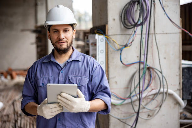 Best Licensed Electrician  in Alturas, FL